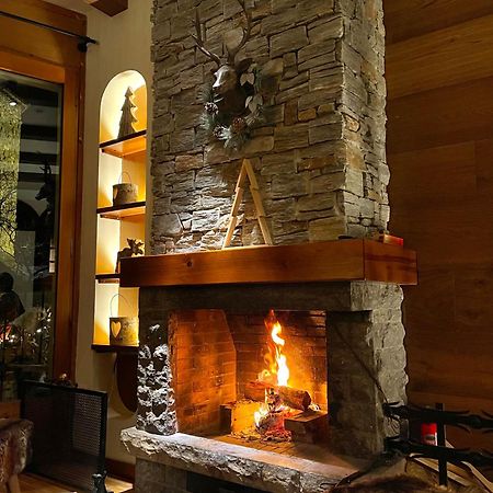 Casa Matilda - Apartamento Con Chimenea, Vistas, Rustico-Elegante En El Centro Sant Joan de les Abadesses Eksteriør bilde